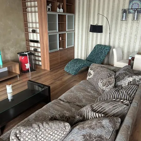 Apartman Tomasikova Apartamento *