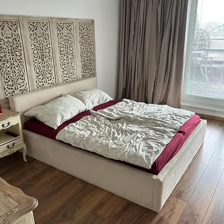 Apartman Tomasikova Apartamento *